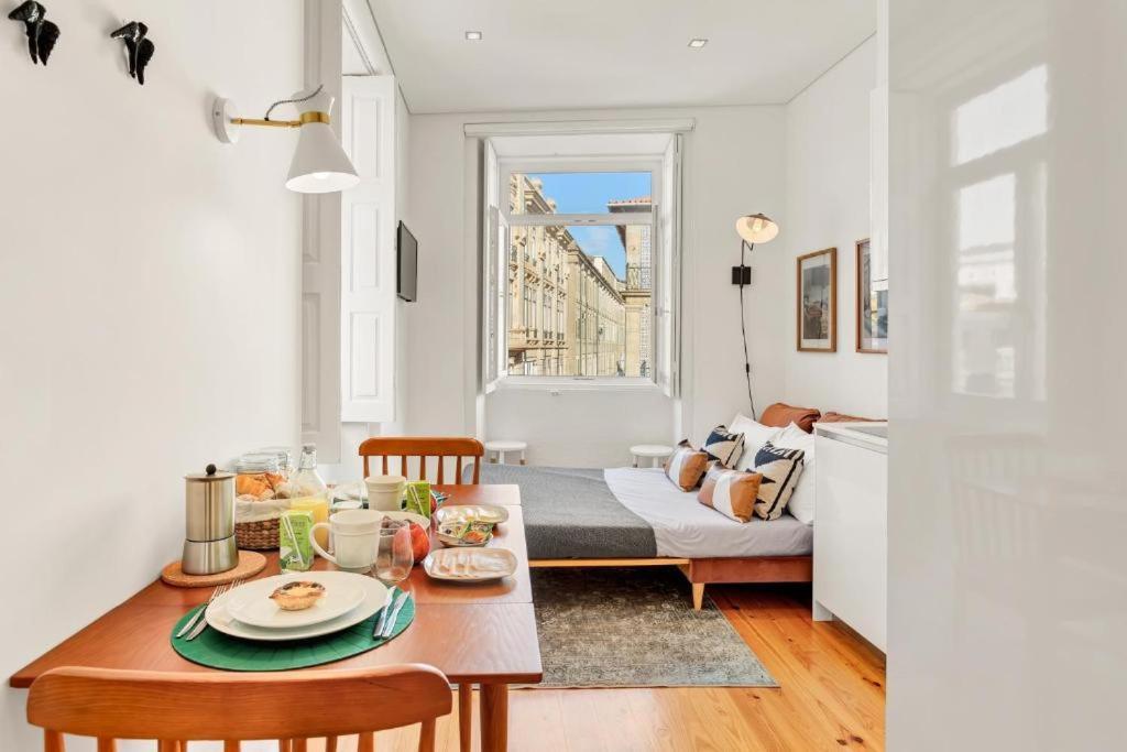 Host Wise - Lovely Shinny Flats With Balcony - Clerigos Porto Luaran gambar