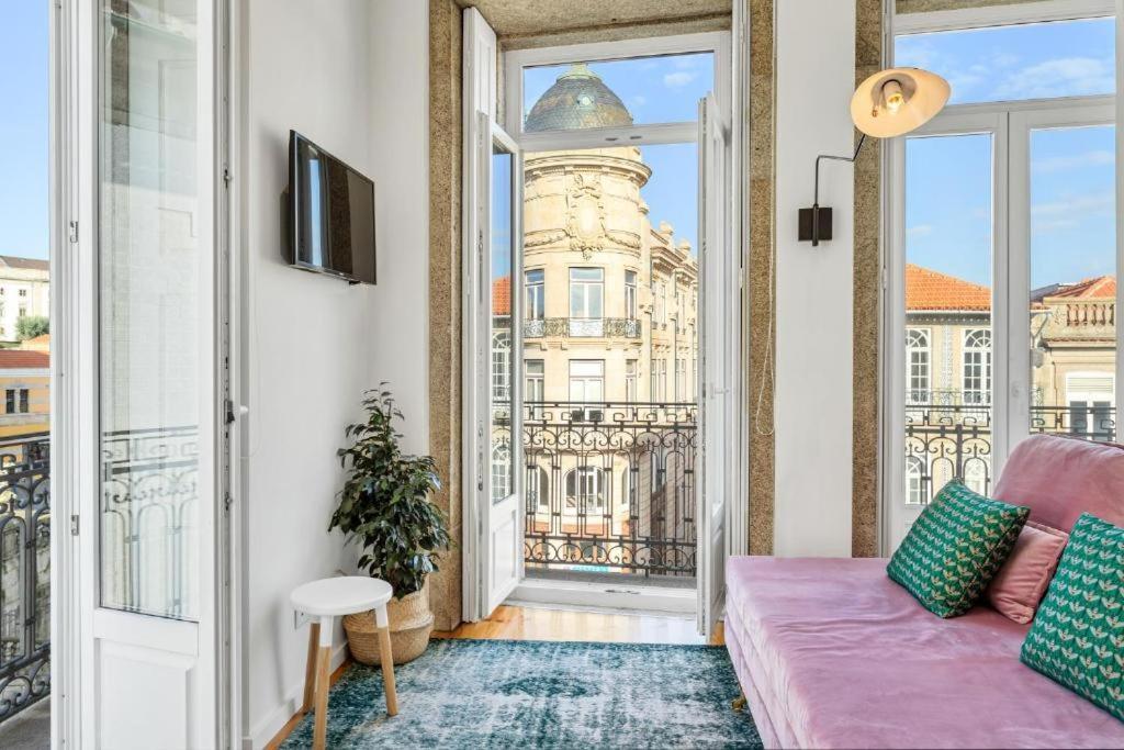 Host Wise - Lovely Shinny Flats With Balcony - Clerigos Porto Luaran gambar