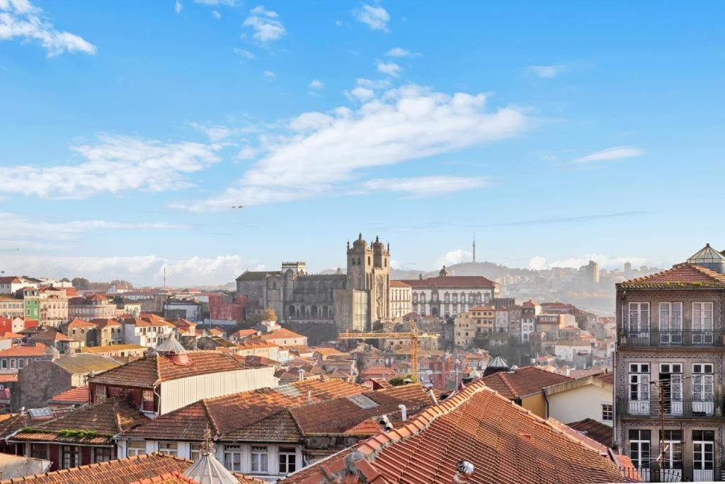 Host Wise - Lovely Shinny Flats With Balcony - Clerigos Porto Luaran gambar
