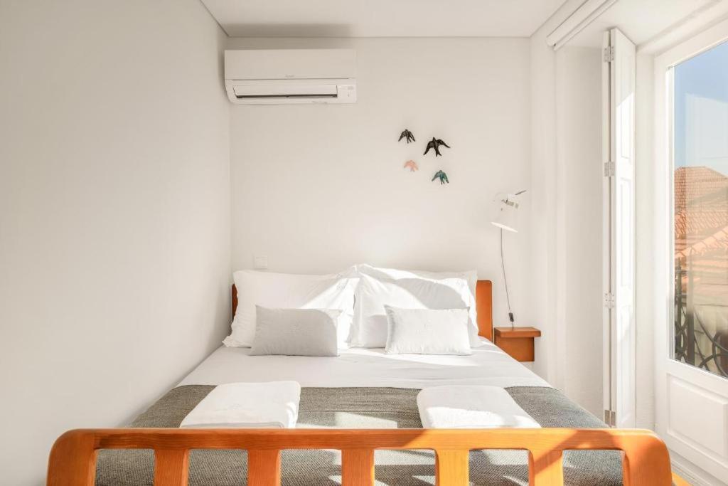 Host Wise - Lovely Shinny Flats With Balcony - Clerigos Porto Luaran gambar