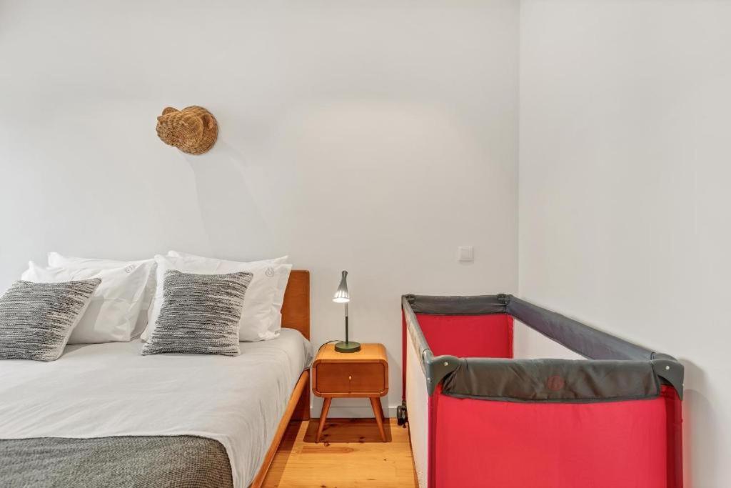 Host Wise - Lovely Shinny Flats With Balcony - Clerigos Porto Luaran gambar