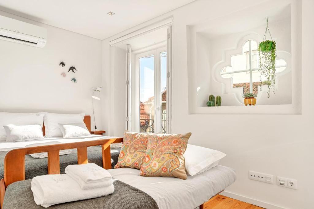 Host Wise - Lovely Shinny Flats With Balcony - Clerigos Porto Bilik gambar